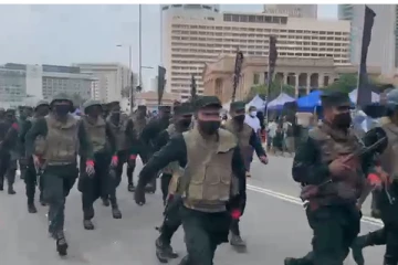 கொழும்பு கலவரத்தின் எதிரொலி! இலங்கை முழுவதும் பிறப்பிக்கப்பட்டது ஊரடங்குச் சட்டம் - சற்று முன்னர் வெளியான அறிவிப்பு (video)