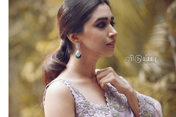 நடிகைகளுக்கே டஃப் கொடுக்கும் அழகில் ஜெயம் ரவி மனைவி.. புகைப்படத்தை பார்த்து ஷாக்காகும் ரசிகர்கள்.. | Jayam Ravi Wife Aarthi Latest Photos Post