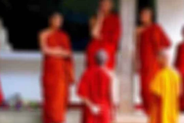 දේපල බෙදා ගන්න පන්සලේ ගුටි කෙළියක් - දෙනමක් රෝහලේ..