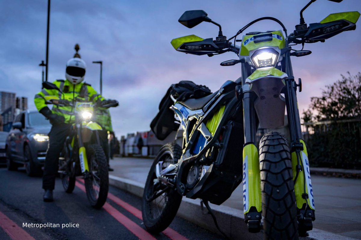 Operartion Catchclaw for phone snatching gangs in uk