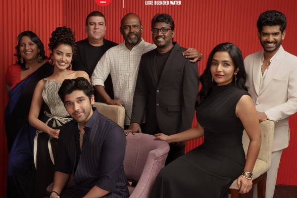 மரியாதை இல்லாத விருதுகள்..மேடையில் யாரை மறைமுகமாக தாக்கி பேசினார் மாரி செல்வராஜ்.. | Mari Selvaraj Slams Tamil Cinema Industry Awards