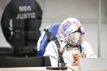 நாஜி முகாமில் பணியாற்றிய மூதாட்டிக்கு ஜேர்மனியில் சிறைத் தண்டனை விதிப்பு