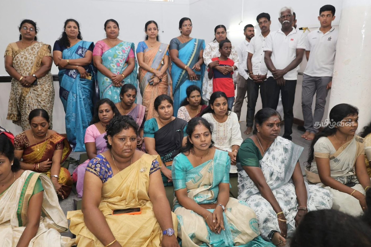 நாடளாவிய ரீதியில் கொண்டாட்டப்படும் வெசாக் பண்டிகை - திரளும் பொதுமக்கள் | Vesak Festival Celebrated Islandwide நாடளாவிய ரீதியில் கொண்டாட்டப்படும் வெசாக் பண்டிகை - திரளும் பொதுமக்கள் | Vesak Festival Celebrated Islandwide