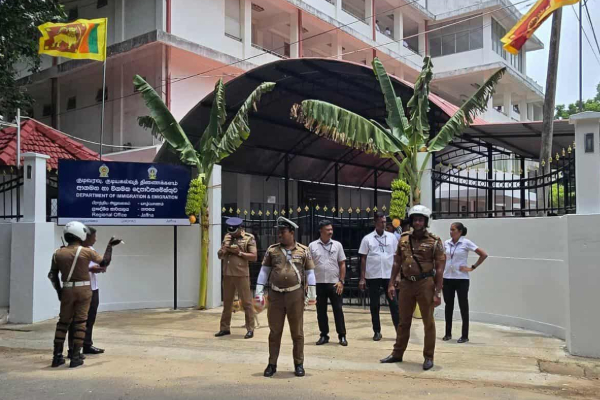 யாழில் தமிழ் மொழிக்கு முன்னுரிமை ; ஜனாதிபதி அநுரவின் செயலால் வியப்பு | Tamil Language Given Priority In Jaffna