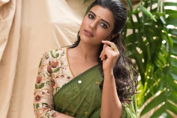 ஐஸ்வர்யா ராஜேஷ் சேலையில் அழகிய போட்டோஷூட்