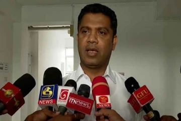 සෙනසුරාදා දවල් 12 වෙනකොට මේ අය ඉල්ලුම් කරේ නැත්නම් රජයේ සේවයට ඇතුළත් වෙන්න බැහැ - සෞඛ්‍ය ඇමතිගෙන් දැඩි ප්‍රකාශයක්