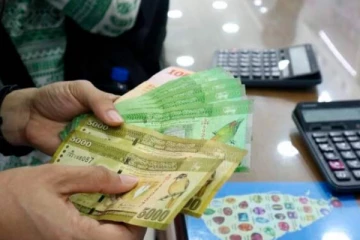 இலங்கையில் மிரளவைத்த தனிநபர் கடன்!