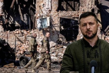 உக்ரைன் குடியிருப்புகள் அருகே ரஷ்யா ஏவுகணை தாக்குதல்: 3 பேர் உயிரிழப்பு, ஜெலென்ஸ்கி கண்டனம்