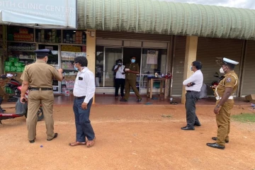 நெடுங்கேணியில் வர்த்தக நிலையங்கள் மீது திடீர் சோதனை நடவடிக்கை