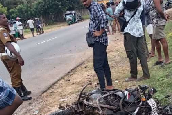 யாழில் குடும்பஸ்தரின் உயிரை பறித்த யாழ் தேவி ரயில் | Man Killed After Being Hit By The Yal Devi Train