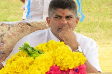 சிறைச்சாலையில் அட்டகாசம் புரிந்த லொகானுக்கு “ஆப்பு” ரெடி! பிரதமர் நாடு திரும்பியதும் இறுதி முடிவு