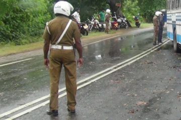 இரு பேருந்துகள் நேருக்கு நேர் மோதி கோர விபத்து ; 28 பேர் காயம்