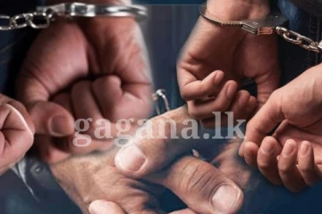 ජනප්‍රිය පාසලක සිසුන් පිරිසක් අතර කළහාකාරී තත්ත්වයක් - පිරිත් මණ්ඩපයකටත් පහර දීලා..