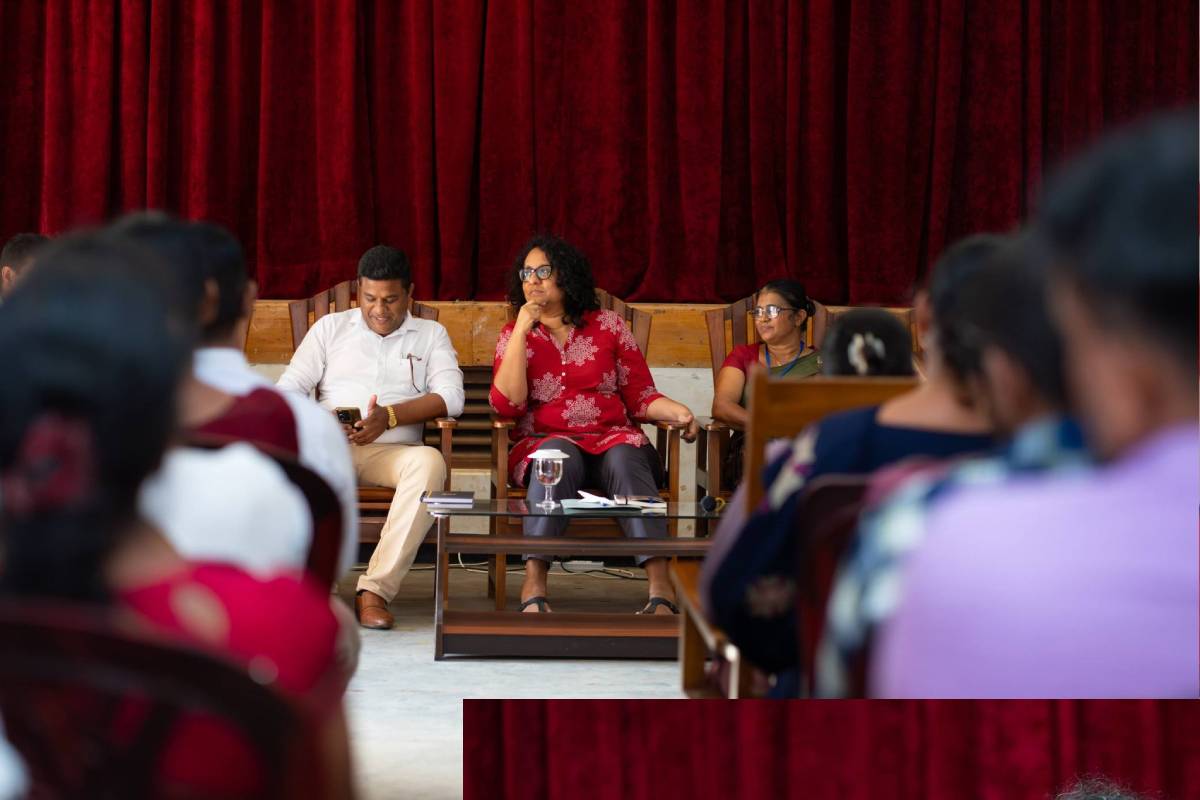 பணம் வசூலிப்பதை தவிர்க்கவும்! பாடசாலை அதிபர்களுக்கு விடுக்கப்பட்டுள்ள பணிப்புரை | Instructions Given To School Principals பணம் வசூலிப்பதை தவிர்க்கவும்! பாடசாலை அதிபர்களுக்கு விடுக்கப்பட்டுள்ள பணிப்புரை | Instructions Given To School Principals