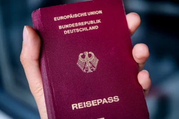 வரலாற்றிலேயே முதல்முறை...ஜேர்மன் பாஸ்போர்ட் வழங்குவதில் ஏற்பட்டுள்ள பிரச்சினை