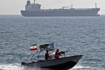 நடுக்கடலில் சிக்கிய 11 இந்திய மாலுமிகளை மீட்ட ஈரான் கடற்படை