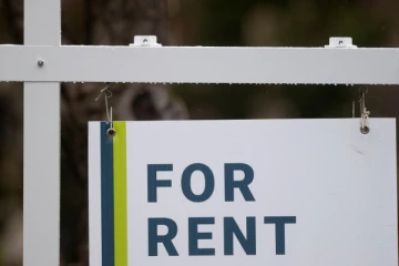 கனடாவில் வீட்டை வாடகைக்கு விட்டு திண்டாடும் வயோதிப தம்பதி