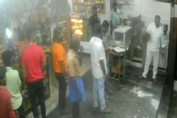 பிரியாணி கடையில் ரகளை செய்த திமுக கவுன்சிலரின் மைத்துனர் - கடுப்பாகும் பொதுமக்கள் - தமிழ்நாடு