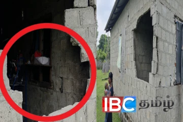 அதிகாலைவேளை வீட்டிற்குள் புகுந்த யானை : மயிரிழையில் உயிர்தப்பிய வீட்டு உரிமையாளர்