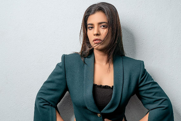 ஐஸ்வர்யா ராஜேஷ் தான் அடுத்த சூப்பர்ஸ்டாரா? பட்டம் பற்றி அவரே கொடுத்த பதில் | Is Aishwarya Rajesh The Next Superstar ஐஸ்வர்யா ராஜேஷ் தான் அடுத்த சூப்பர்ஸ்டாரா? பட்டம் பற்றி அவரே கொடுத்த பதில் | Is Aishwarya Rajesh The Next Superstar