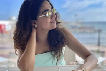 வீடு இல்லாமல் நடுதெருவில் நின்ற நடிகை! கீர்த்தி சுரேஷ் வெளியிட்ட புகைப்படம்..