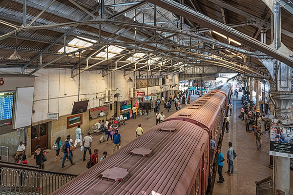 11 ரயில் சேவைகள் ரத்து; பயணிகள் அவதி | Train Drivers Trade Union Action Passengers Suffer