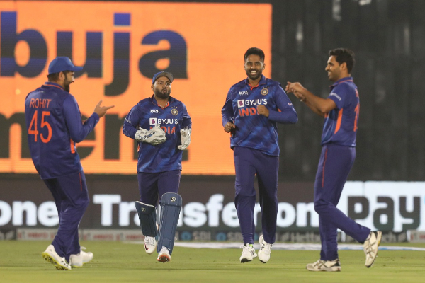 அதிரடி காட்டிய ரோகித் - சூர்யக்குமார்: நியூசிலாந்தை வீழ்த்திய இந்தியா! | Rohit Suryakumar In Action India Beat New Zealand அதிரடி காட்டிய ரோகித் - சூர்யக்குமார்: நியூசிலாந்தை வீழ்த்திய இந்தியா! | Rohit Suryakumar In Action India Beat New Zealand