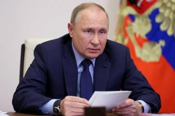 படையெடுக்க தயாராகும் ரஷ்யா... எல்லையில் ஆயிரக்கணக்கான இராணுவத்தினர் குவிப்பு