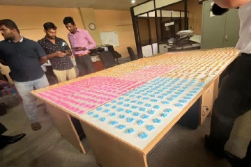 வெளிநாடு ஒன்றிலிருந்து வந்த பொதி - கைப்பற்றிய அதிகாரிகளுக்கு காத்திருந்த அதிர்ச்சி