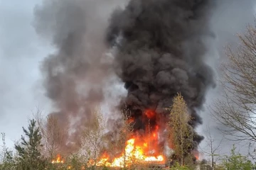 பிரித்தானியாவில் பயங்கரமாக தீ பற்றி எரிந்து சாம்பலான ரயில்! வெளியான வீடியோ