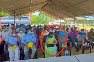 கிளிநொச்சி முக்கிய கூட்டத்தில் பெண் அதிகாரி தொடர்பில் வெடித்தது சர்ச்சை? (Photos)