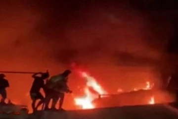 ஒரே இரவில் உடல் கருகி பலியான 50 பேர்கள்... கொரோனா மருத்துவமனையில் கோர சம்பவம்