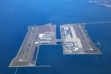 மூழ்குகிறது ஜப்பானின் மிதக்கும் விமான நிலையம்