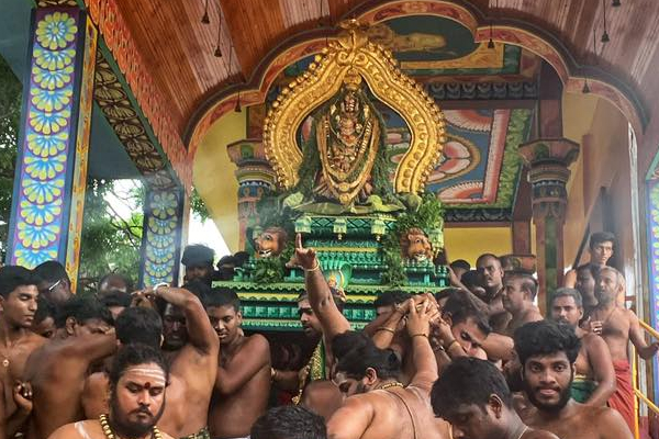 வரலாற்று சிறப்பு மிக்க நயினாதீவு நாகபூசணி அம்மன் தீர்த்தோற்சபம்! (Photos) | Nainadivu Nagabhusani Amman Thirthopsapam