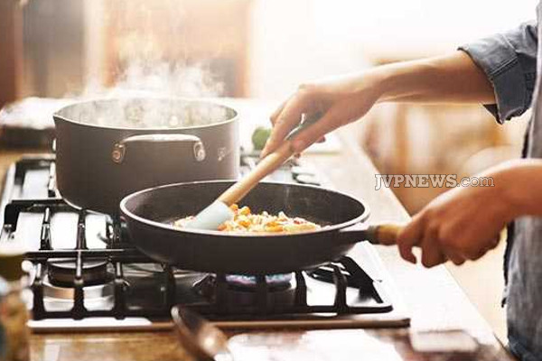 இலங்கையில் பெரும் அவலம் - உணவிற்கு பதிலாக நீரை அருந்தும் மக்கள் | Is Sri Lanka Self Sufficient In Food