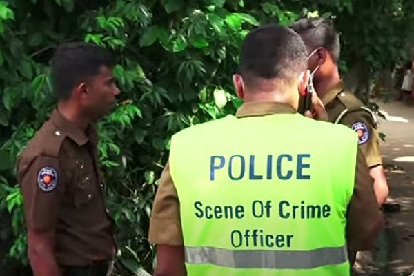 இலங்கையில் பயங்கர சம்பவம்: தாயை கொடூரமாக கொலை செய்த மகன்! | Eldest Son Hacked His Mother To Death In Gampaha