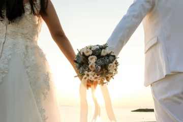 முகம் பார்க்காத காதல்... திருமணமான 12 வது நாளில் மணமகன் அடைந்த பெரும் ஏமாற்றம்!