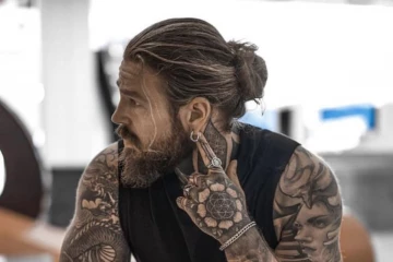 ''දිග කොණ්ඩයත් පච්චයත් නිසා හිරේ යන්න වෙයිද?'' - සාලිය පීරිස්ගෙන් අනතුරු ඇඟවීමක්