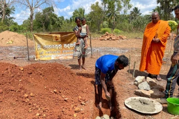 குருந்தூர் மலை விகாரதிபதியால் தமிழர் ஒருவருக்கு வீடு