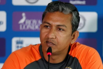 இந்திய அணியின் முன்னாள் பேட்டிங் பயிற்சியாளர் RCB-யின் தலைமை பயிற்சியாளராக நியமனம்