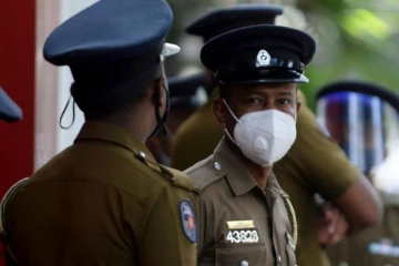 காதலியை உதைத்து காயப்படுத்திய கிளிநொச்சி பொலிஸ் கான்ஸ்டபிளுக்கு நேர்ந்த கதி!