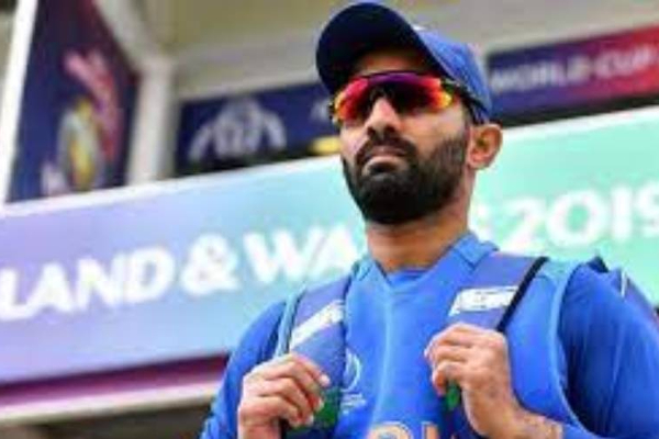 இவங்க 2 பேரும் எப்பவுமே விராட் கோலி பேச்சை கேட்கவே மாட்டாங்க... - பட்டென்று சொன்ன தினேஷ் கார்த்திக் - தமிழ்நாடு