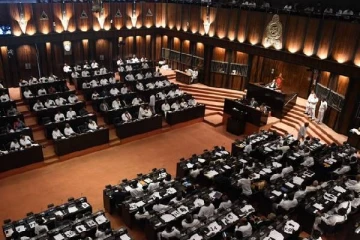 யாழ் நாடாளுமன்ற உறுப்பினர்கள் கொழும்பு வர எரிபொருளுக்கு 92 ஆயிரம் ரூபா செலவு