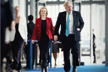 பிரித்தானியாவில் பதவி விலகி இலாபம் பார்த்த 71 அமைச்சர்கள்!