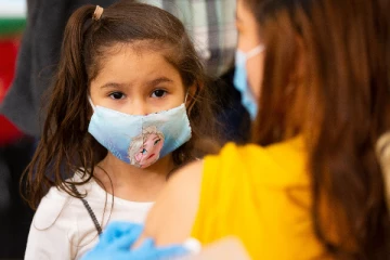 கொரோனா தடுப்பூசி வழங்கப்படாவிட்டால் குழந்தைகளுக்கு ஏற்படும் அபாயம்!