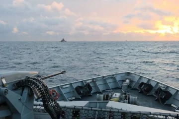 பிரித்தானியாவின் ராயல் கடற்படை இடைமறித்த ரஷ்ய எண்ணெய் கப்பல்