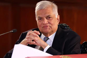 ரணிலின் போட்டி அறிவிப்பை வெளியிட கோரிய அமைச்சர்