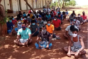 தமிழக முகாமில் 30 இலங்கைத் தமிழர்கள் தற்கொலை முயற்சி; ஒருவர் தீக்குளித்ததால் பரபரப்பு