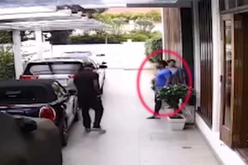 வீட்டிலிருந்து கடைசியாக மருத்துவமனைக்கு கிளம்பிய புனித்: வியர்வையை துடைத்துக்கொண்டே சென்ற சோகம்! வெளியானது சிசிடிவி காட்சி