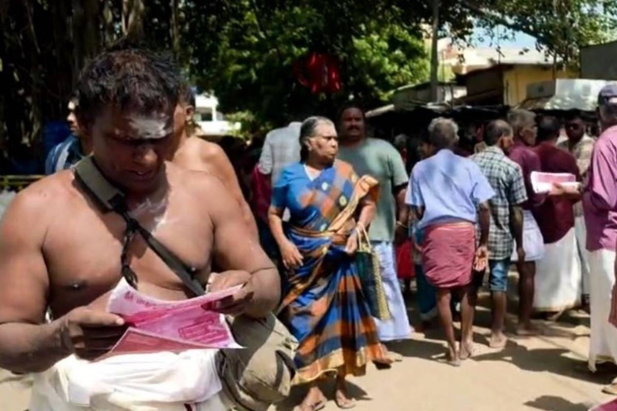 யாழ். கீரிமலையில் குவிக்கப்பட்ட குப்பைகளை அகற்றக் கோரி கவனயீர்ப்பு | Protest Remove Garbage Piled Up Keerimalai Jaffna